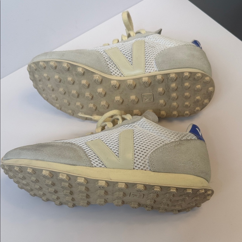 Veja Rio Branco White & Cream Sneakers | Distressed Suede | Size 8 - Picture 4 of 8